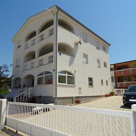 Apartmani David Vir Exterior photo