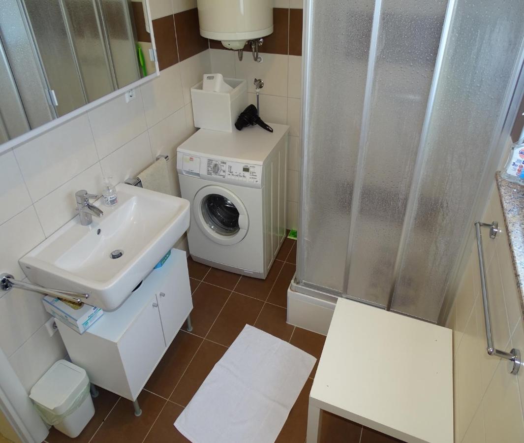 Apartmani David Vir Exterior photo